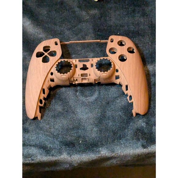 PS5 Extremerates wood grain control cover. NIB - Picture 2 of 6